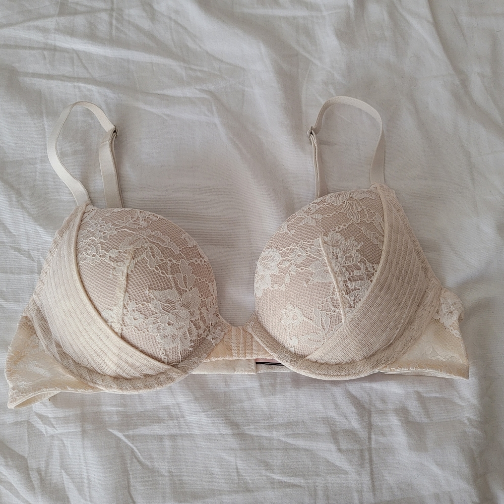 Victoria's Secret Pushup Bra